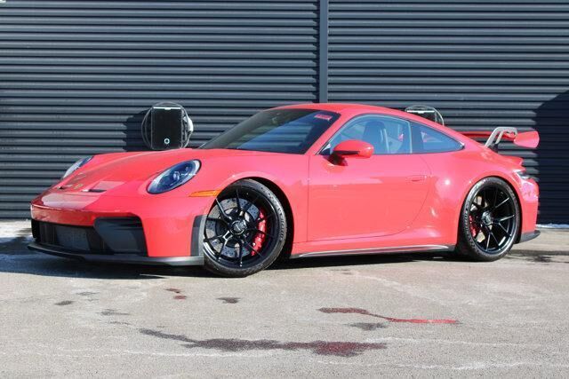 2025 PORSCHE 911