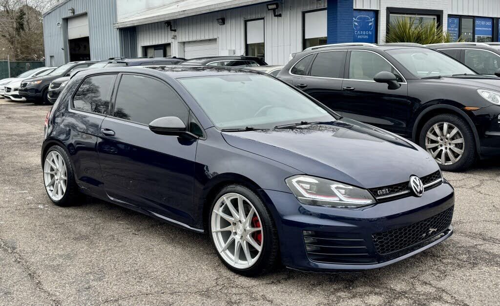 2016 VOLKSWAGEN Golf GTI