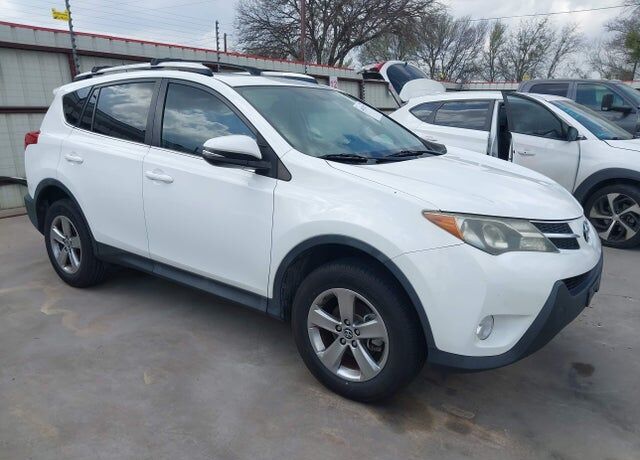 2015 TOYOTA RAV4