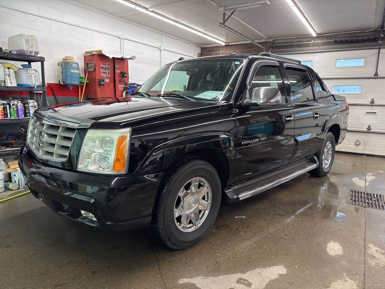 2005 CADILLAC Escalade
