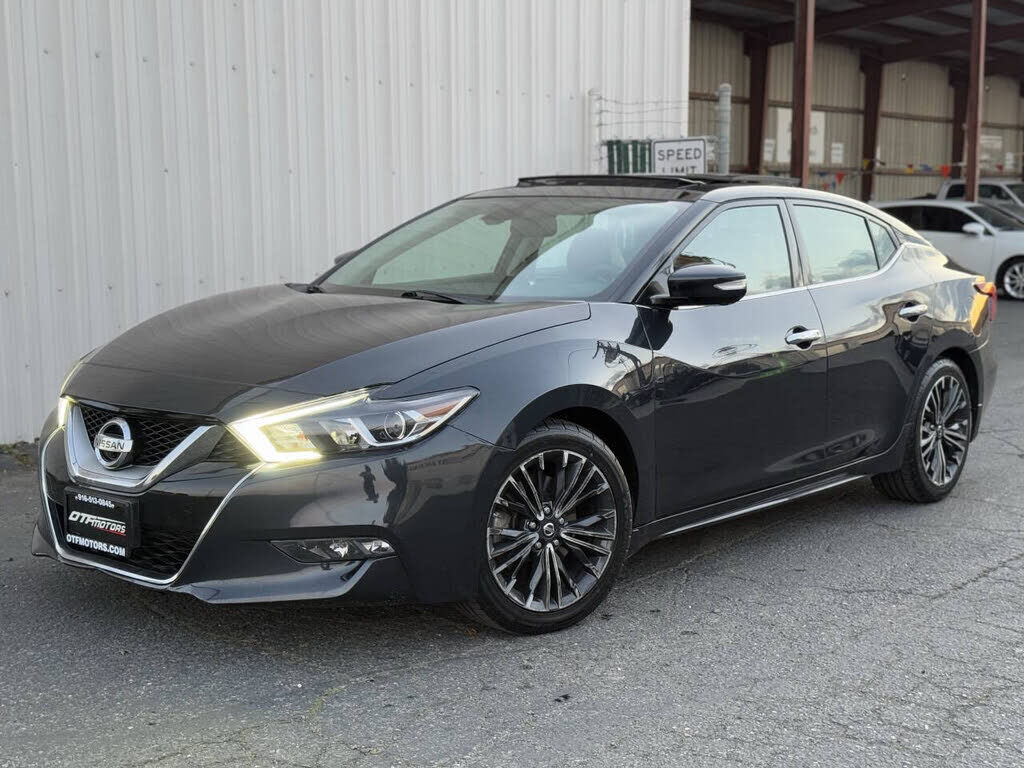 2016 NISSAN Maxima