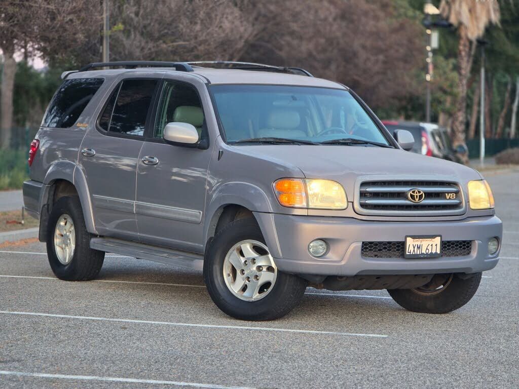 2002 TOYOTA Sequoia