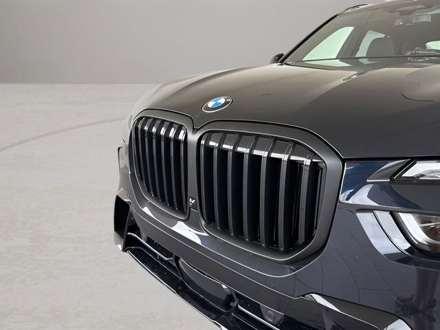 2026 BMW X7