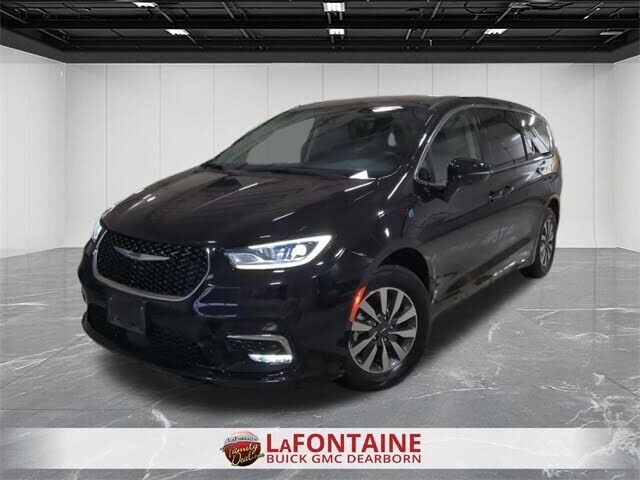 2024 CHRYSLER Pacifica