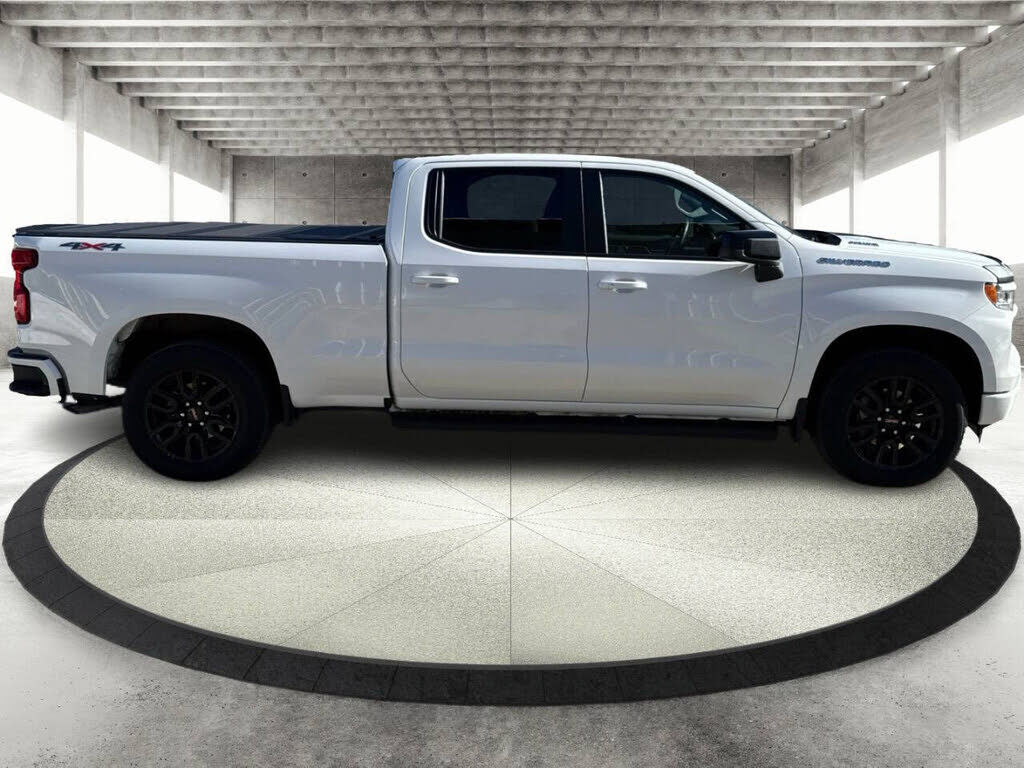 2025 CHEVROLET Silverado