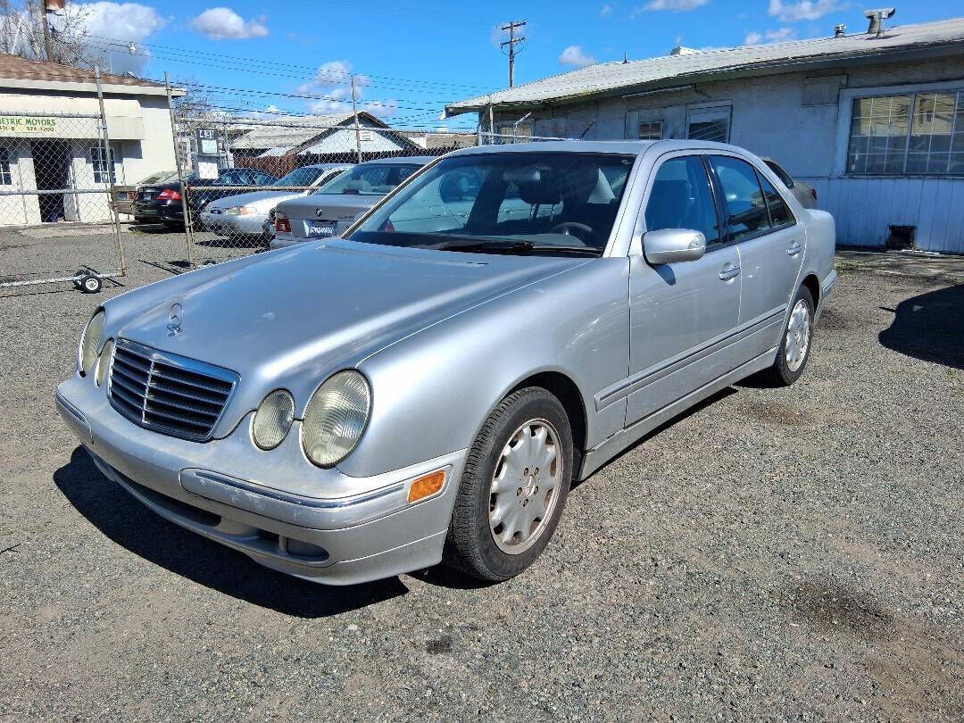 2000 MERCEDES-BENZ E-Class