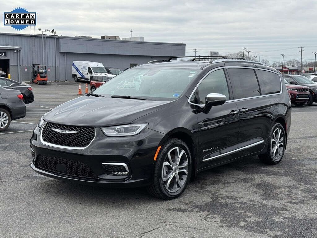 2024 CHRYSLER Pacifica