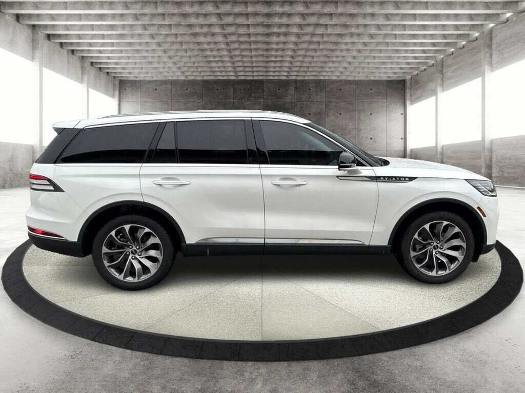 2025 LINCOLN Aviator