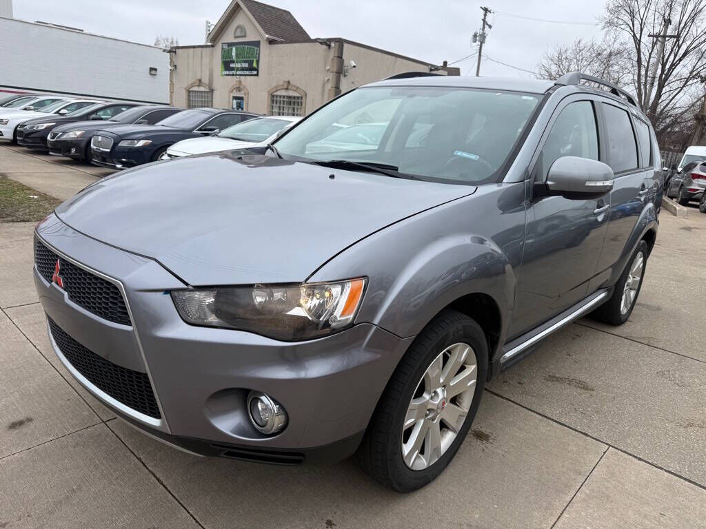 2013 MITSUBISHI Outlander