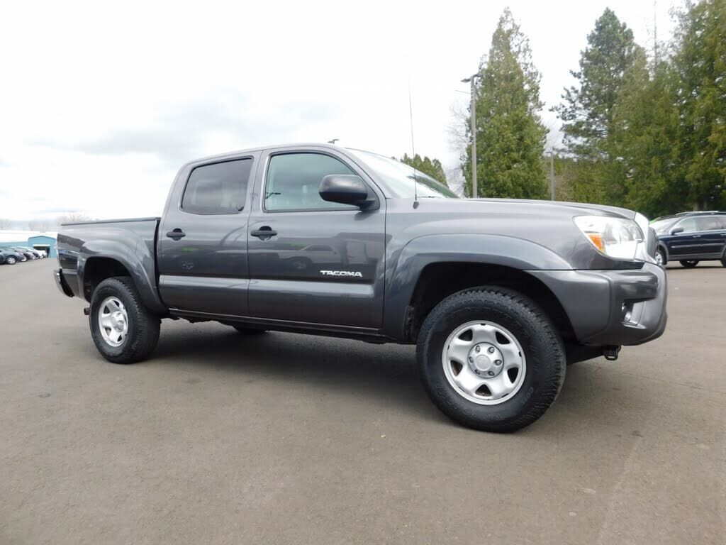 2013 TOYOTA Tacoma