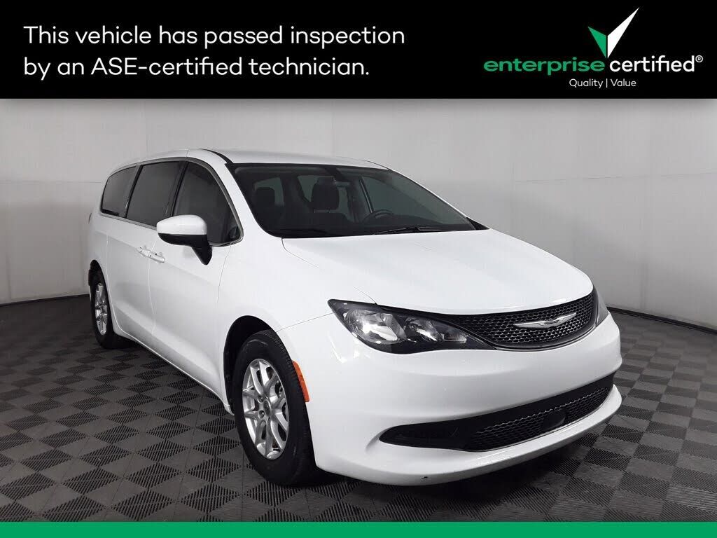 2022 CHRYSLER Voyager