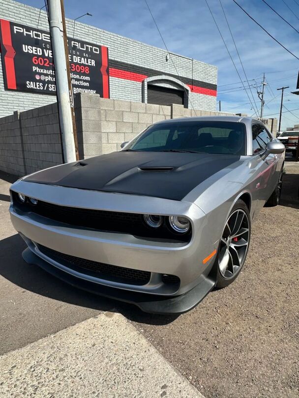 2017 DODGE Challenger