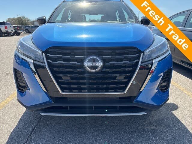 2024 NISSAN Kicks