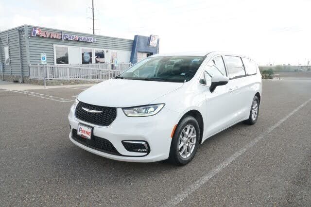 2023 CHRYSLER Pacifica