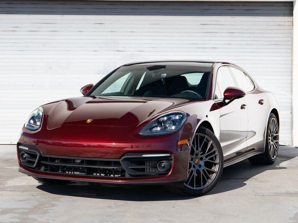 2023 PORSCHE Panamera