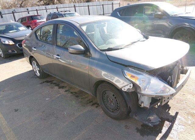 2019 NISSAN Versa