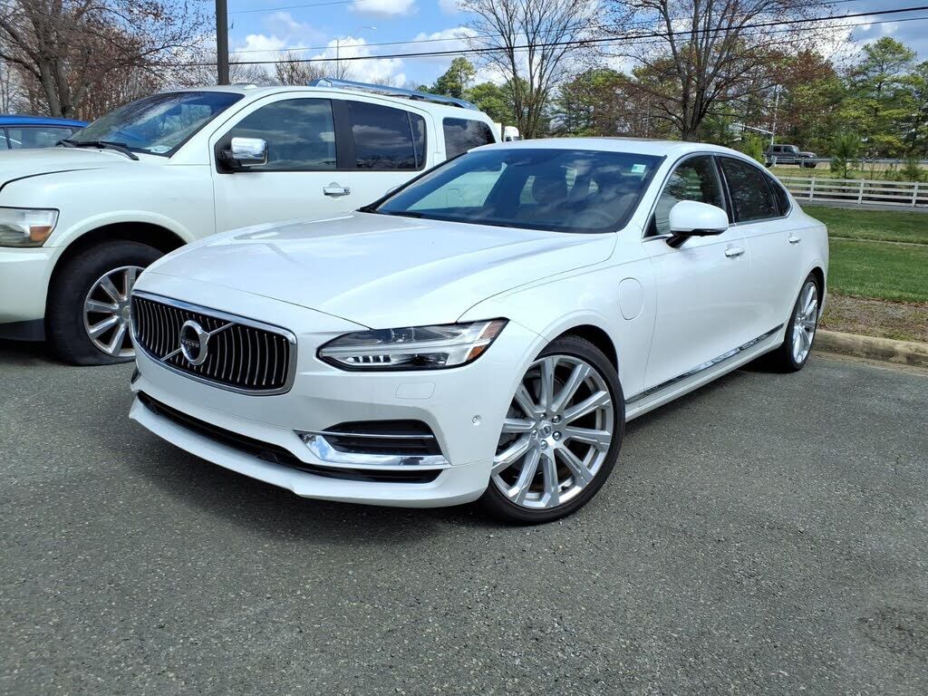 2018 VOLVO S90