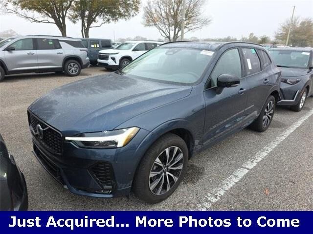 2025 VOLVO XC60