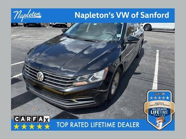 2017 VOLKSWAGEN Passat