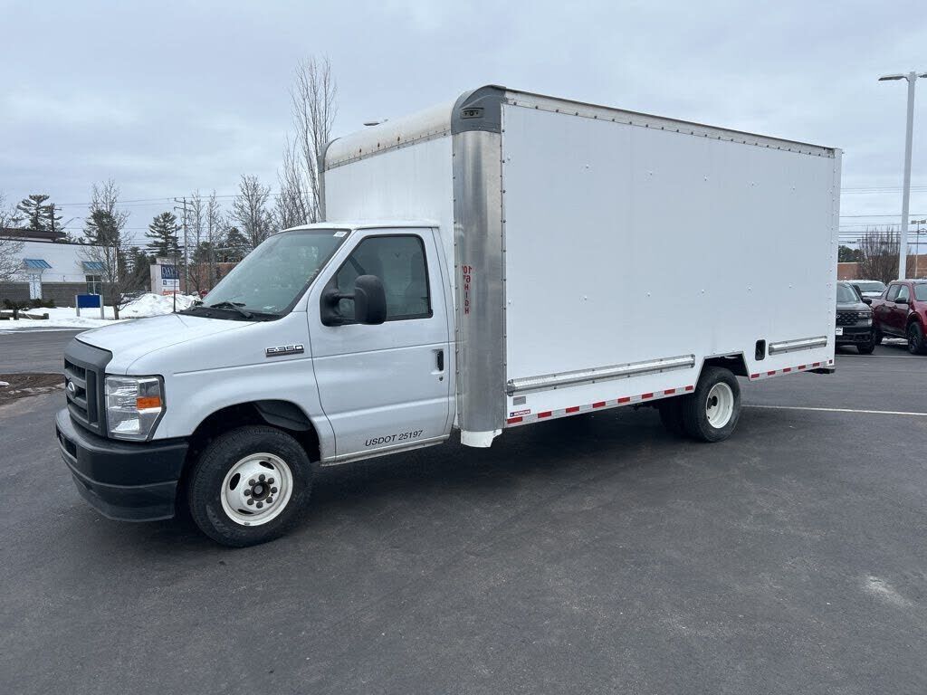 2024 FORD E-350