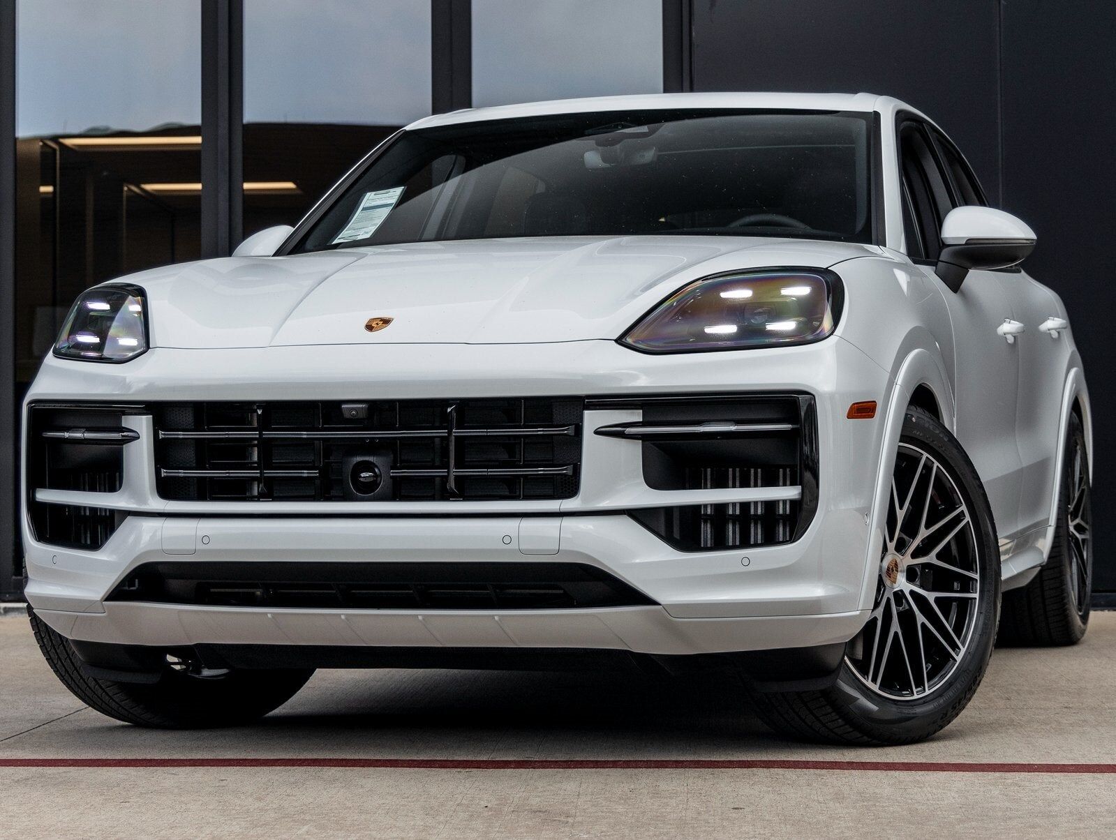 2026 PORSCHE Cayenne