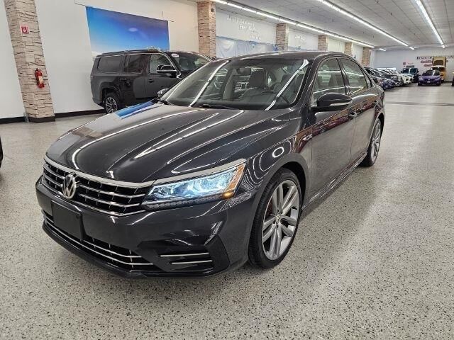 2018 VOLKSWAGEN Passat