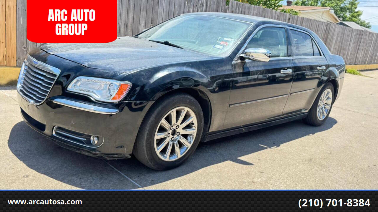 2011 CHRYSLER 300