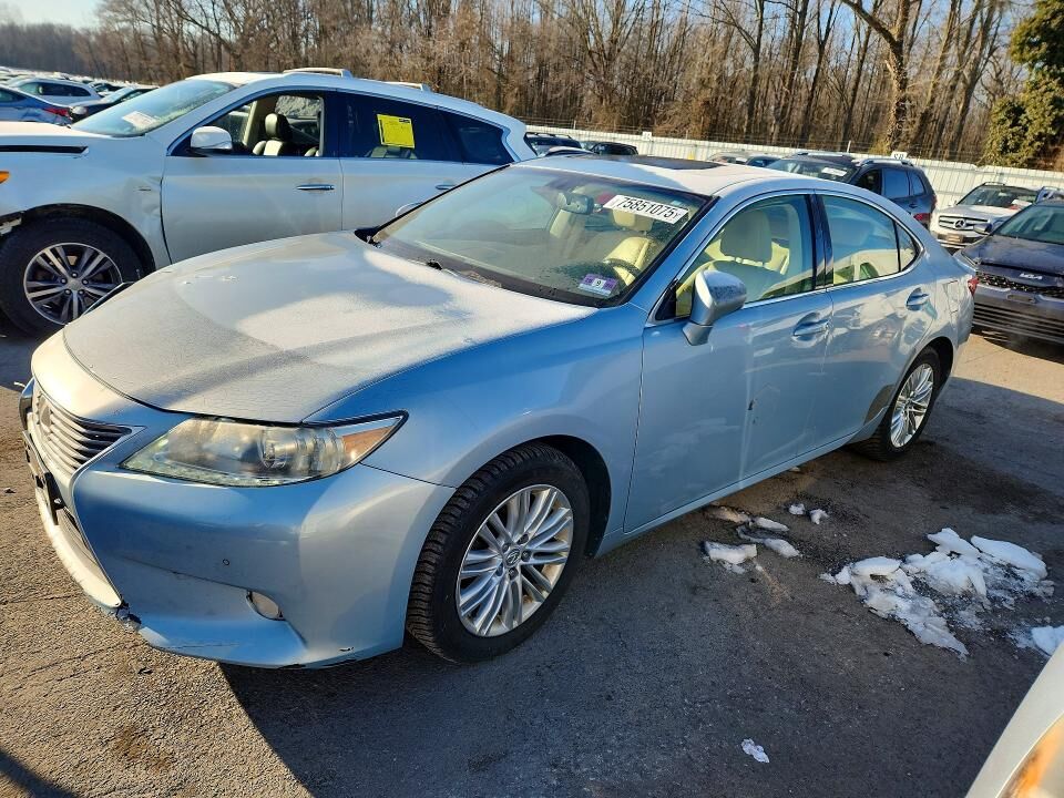 2013 LEXUS ES