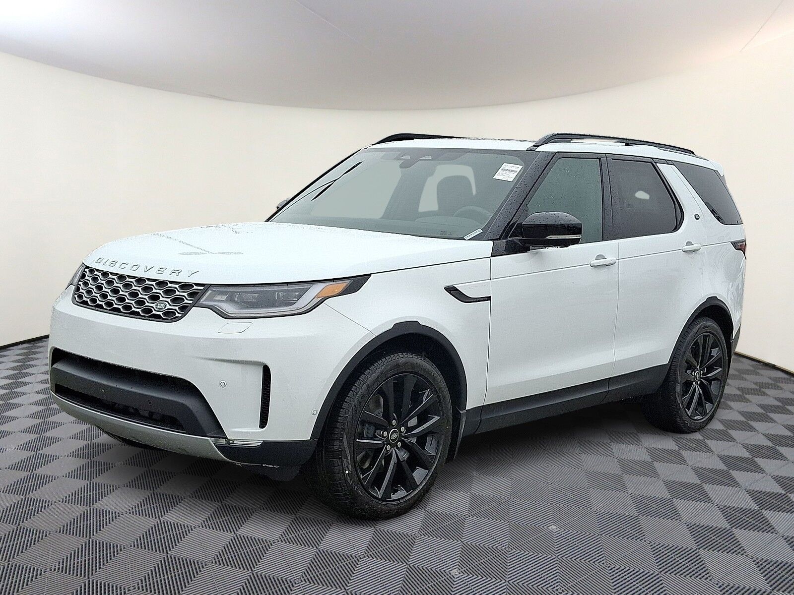 2026 LAND ROVER Discovery