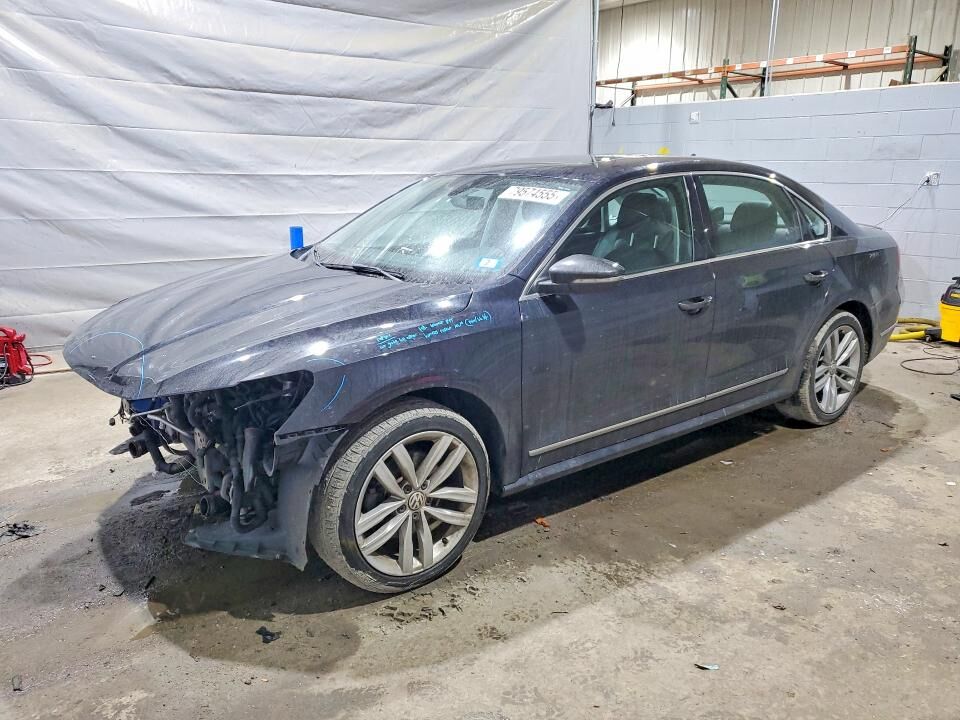 2018 VOLKSWAGEN Passat