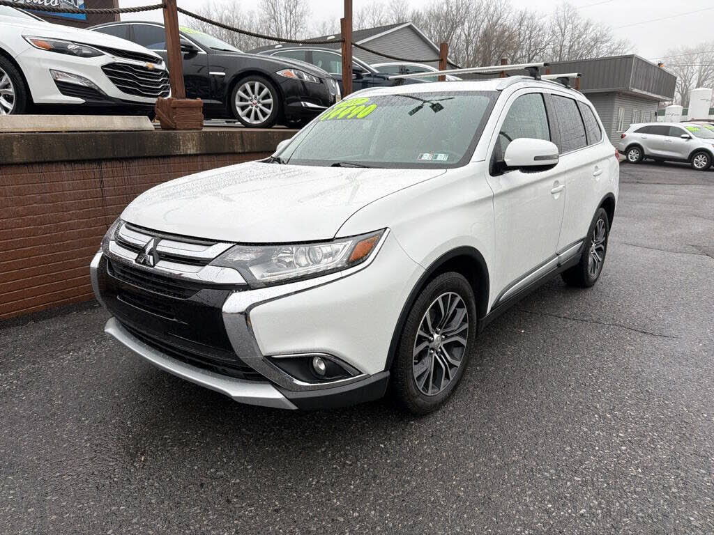 2017 MITSUBISHI Outlander