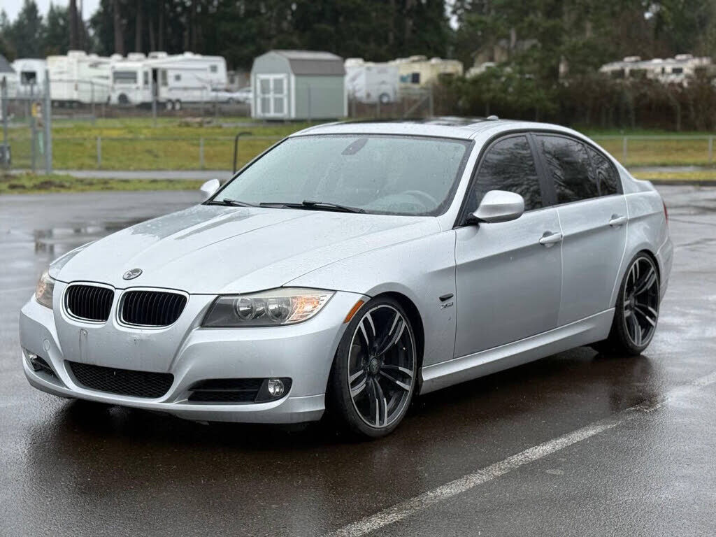 2011 BMW 3 Series