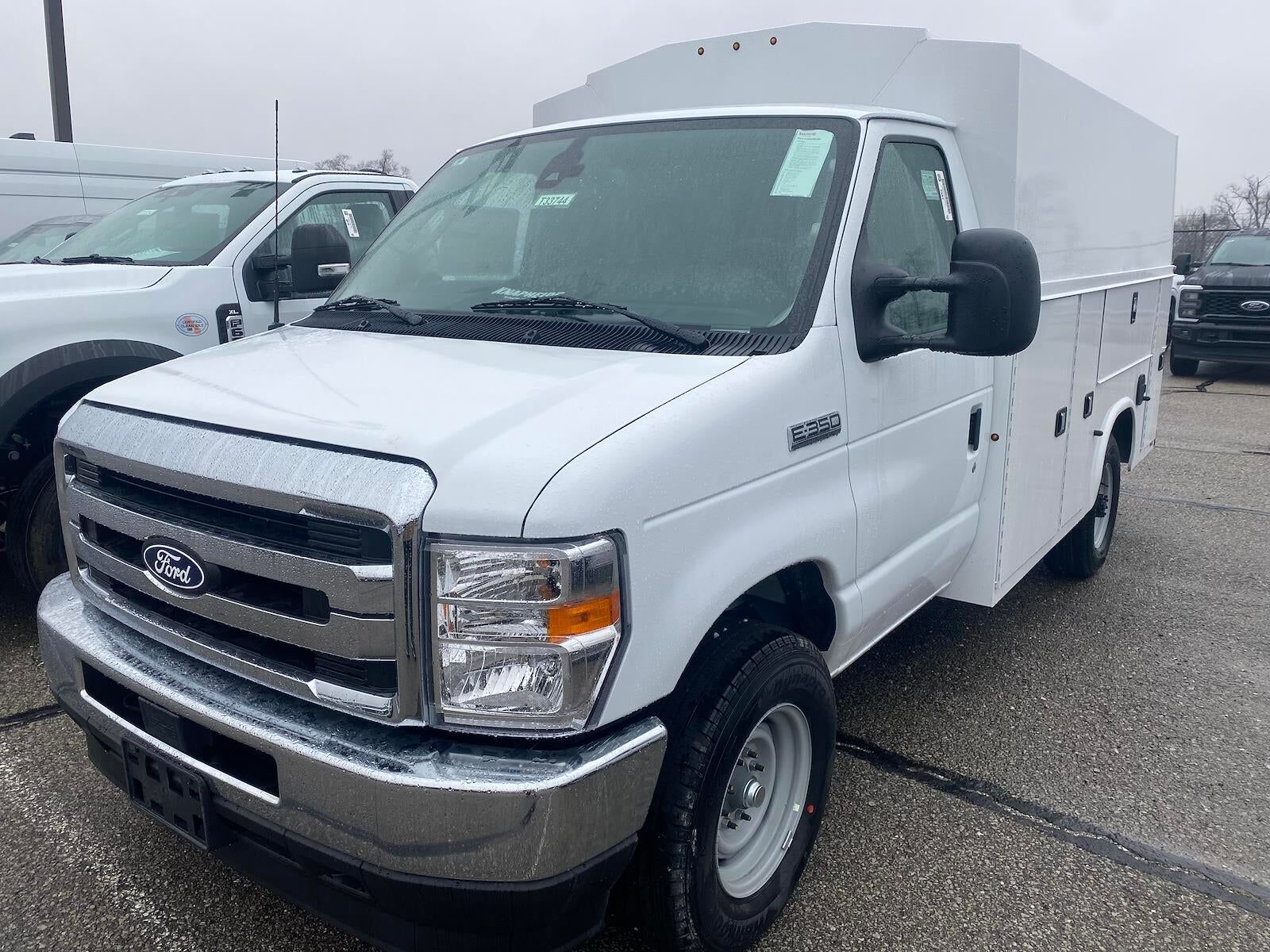 2026 FORD E-350