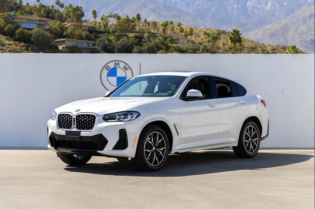 2025 BMW X4