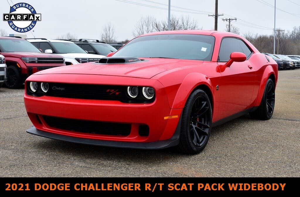 2021 DODGE Challenger