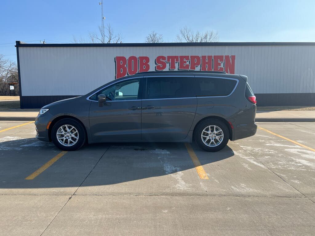 2022 CHRYSLER Pacifica