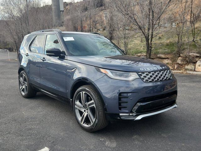 2026 LAND ROVER Discovery