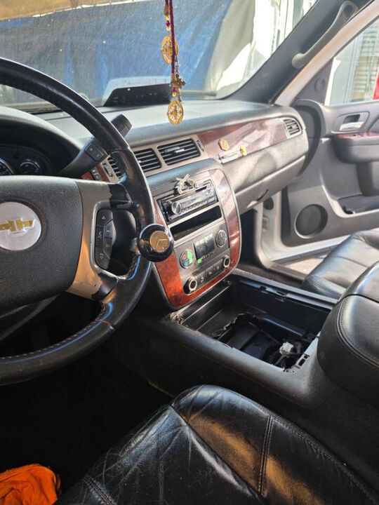 2011 CHEVROLET Suburban