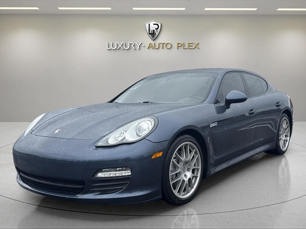 2012 PORSCHE Panamera