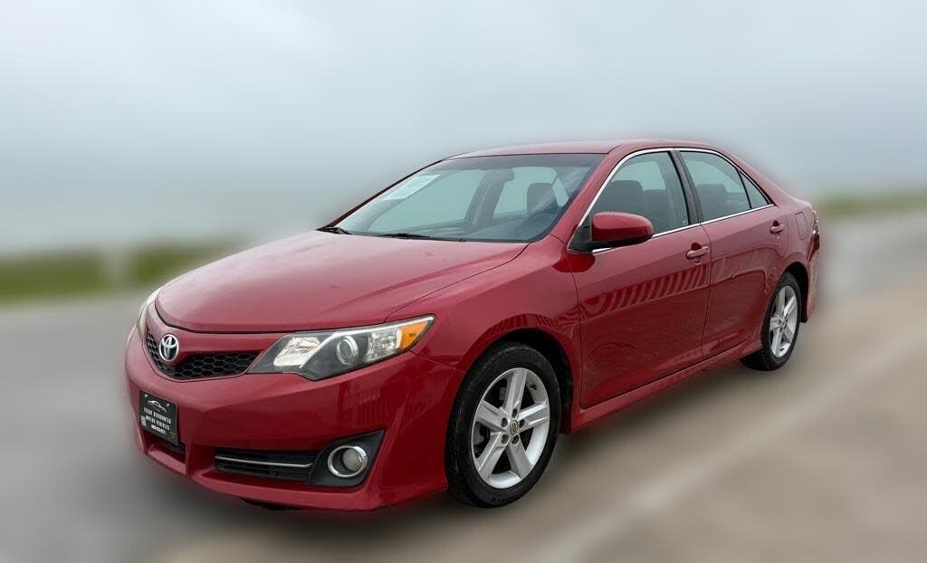 2013 TOYOTA Camry
