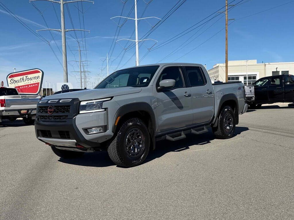 2025 NISSAN Frontier