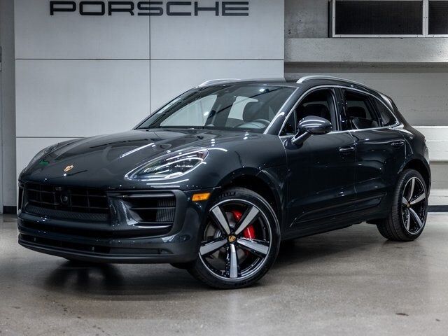 2026 PORSCHE Macan