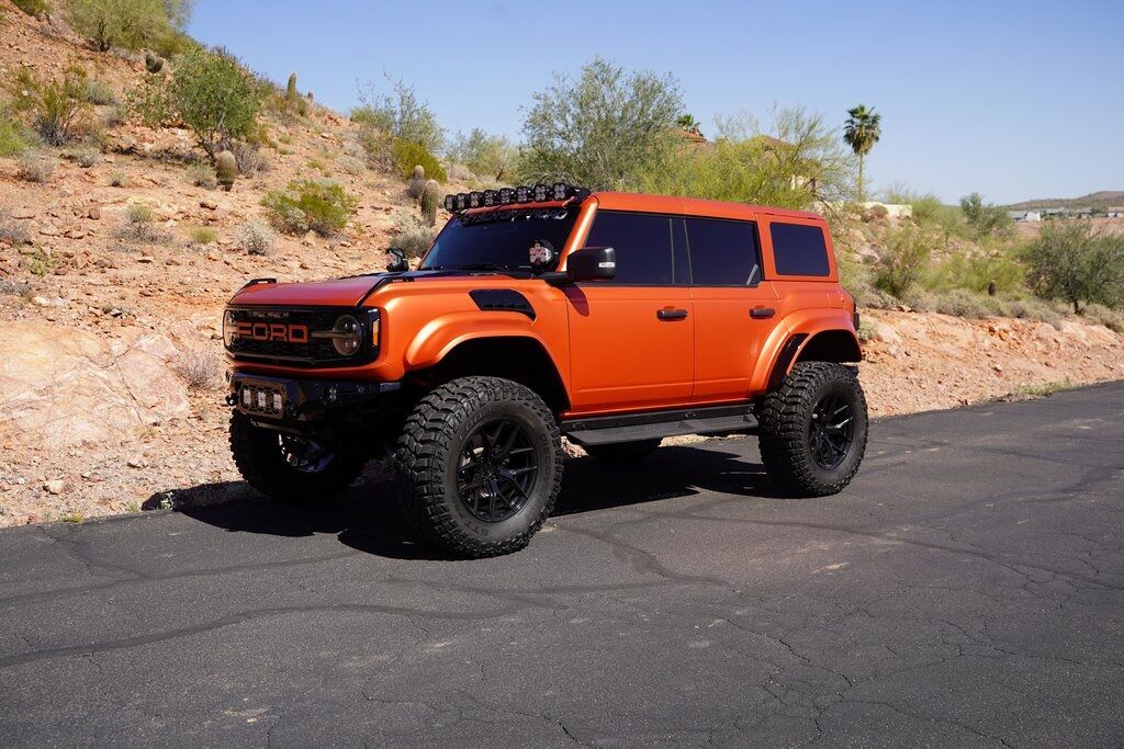 2023 FORD Bronco