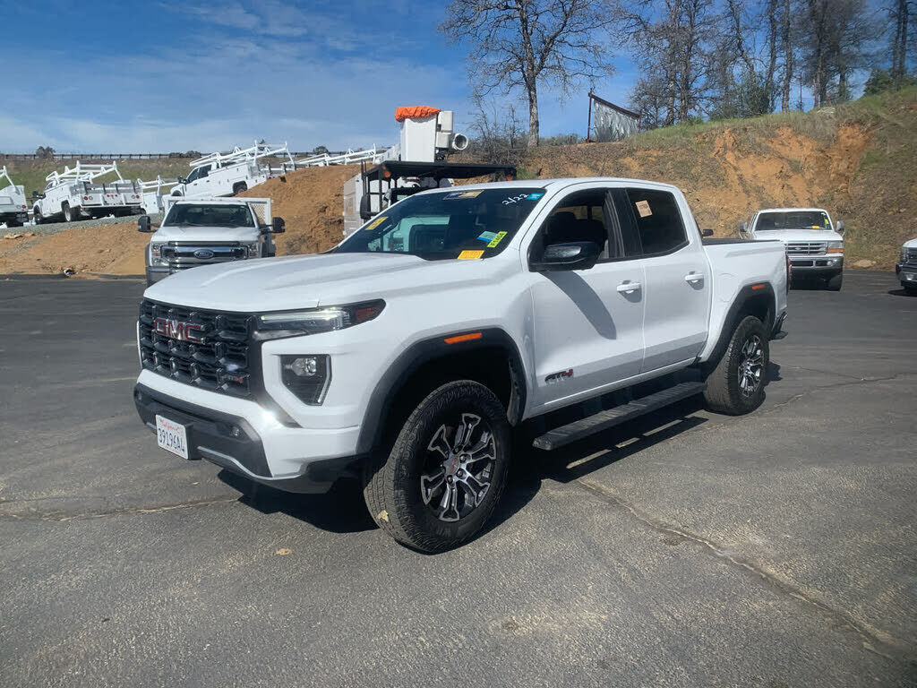 2024 GMC Canyon
