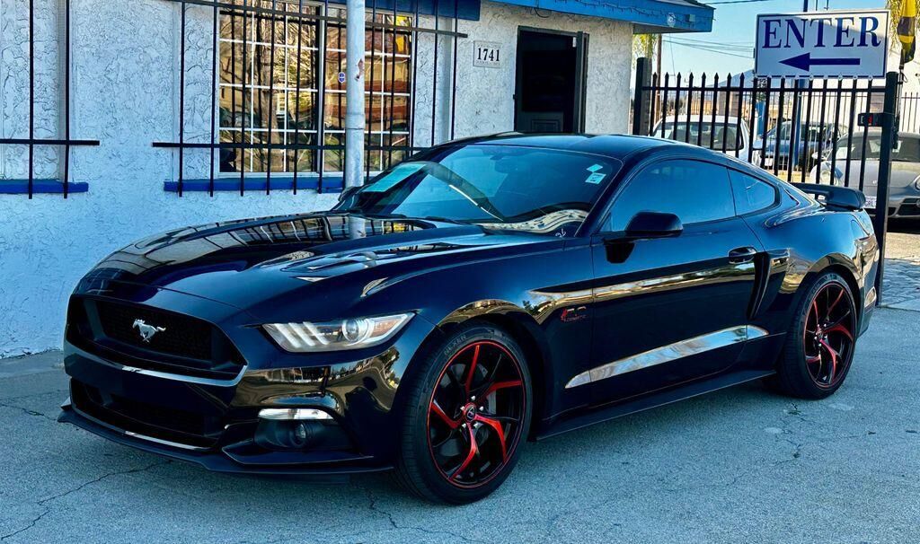 2017 FORD Mustang