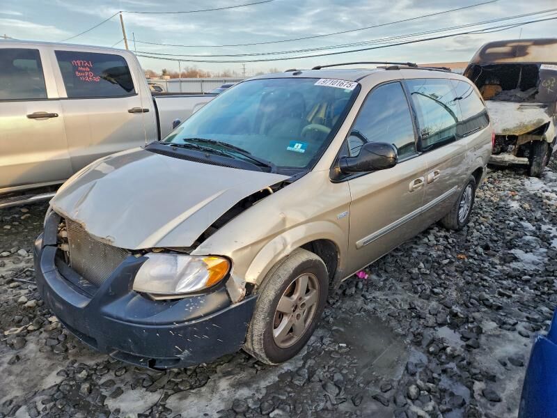 2006 CHRYSLER Town and Country
