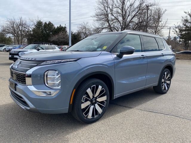 2026 MITSUBISHI Outlander