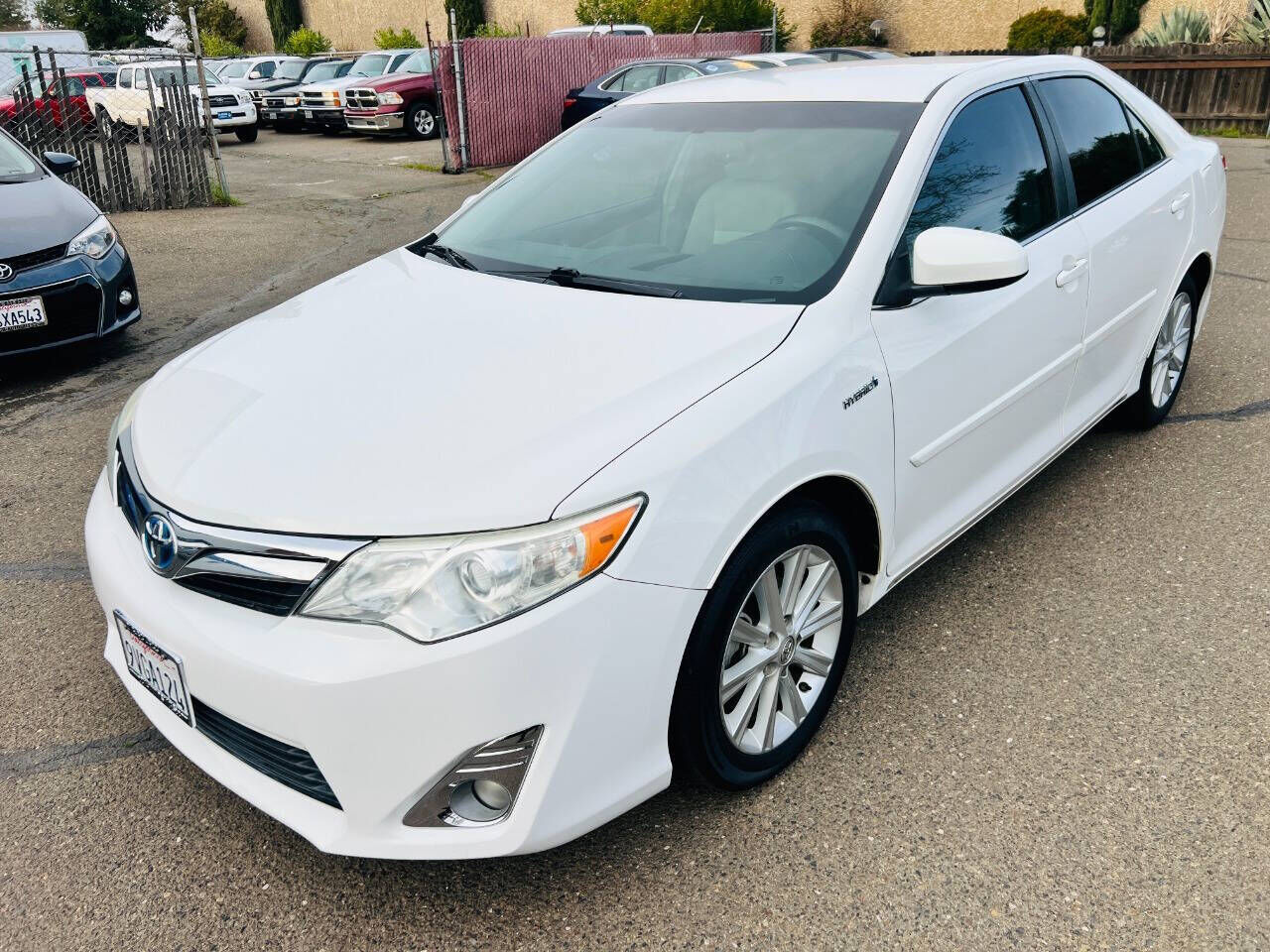 2014 TOYOTA Camry