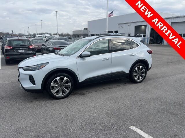 2025 FORD Escape