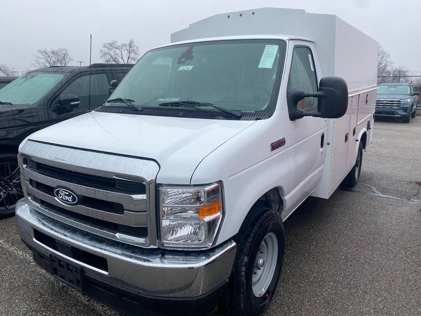 2026 FORD E-350